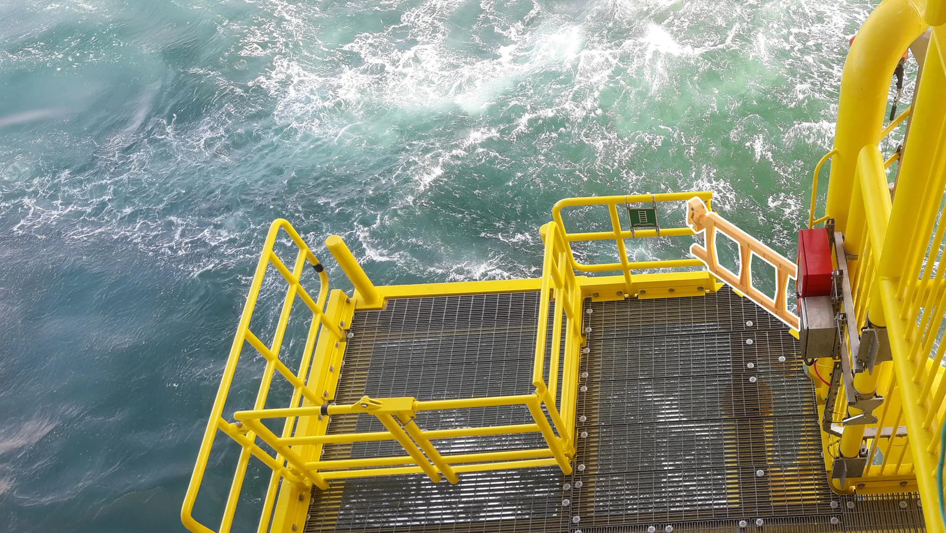 Specialist in self closing safety gates